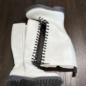 Elegant White Lace-Up Women's Boots